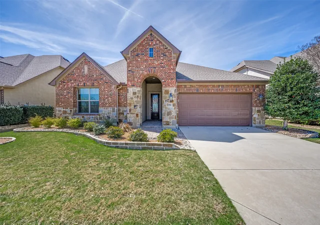 Homes for sale in Denton, TX | 11901 Southerland Dr, Denton, TX 76207 | MLS# 21212043