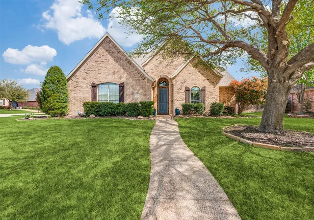 Homes for sale in Argyle, TX | 159 Courtney Bay Ln, Argyle, TX 76226 | MLS# 21212699