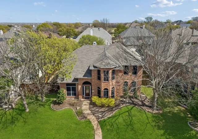 Photo 3 of Single family home for sale at 9612 Saint Annes Dr, Plano, TX 75025 | MLS# 21198447 | Listing updated on 2026-10-03