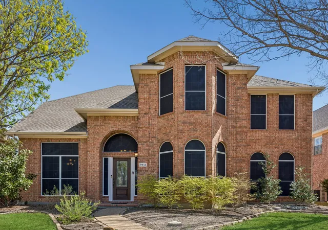 Photo 3 of Single family home for sale at 9612 Saint Annes Dr, Plano, TX 75025 | MLS# 21198447 | Listing updated on 2026-10-03