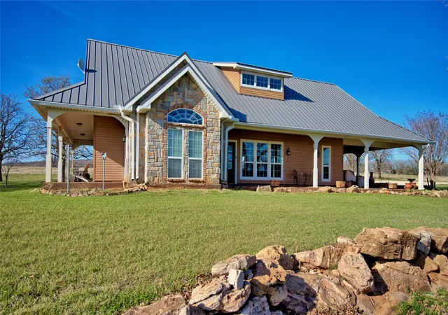 Photo 1 of Single family home for sale at 4460 Hildreth Pool Rd, Bowie, TX 76230 | MLS# 21203747 | Listing updated on 2026-09-04