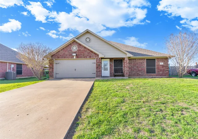 Homes for sale in Rio Vista, TX | 803 Green St, Rio Vista, TX 76093 | MLS# 21213885