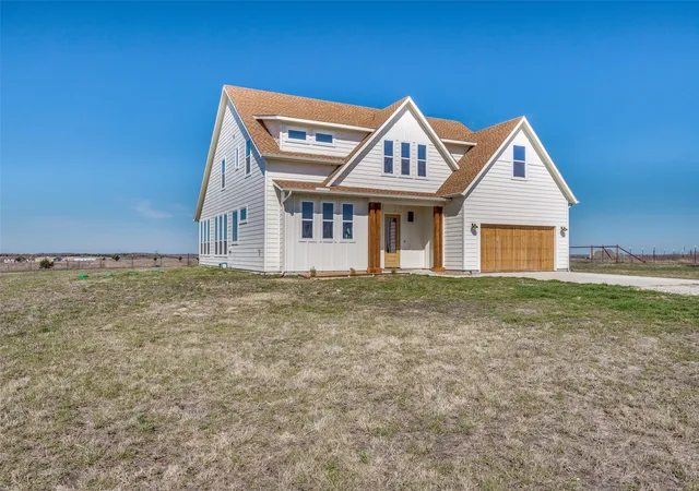 Single family home for sale at 5032 County Road 1094, Celeste, TX 75423 | MLS# 21214075