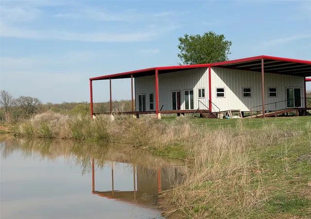 Photo 3 of Single family home for sale at 1070 Paradise Oak, Graford, TX 76449 | MLS# 21213744 | Listing updated on 2026-08-21