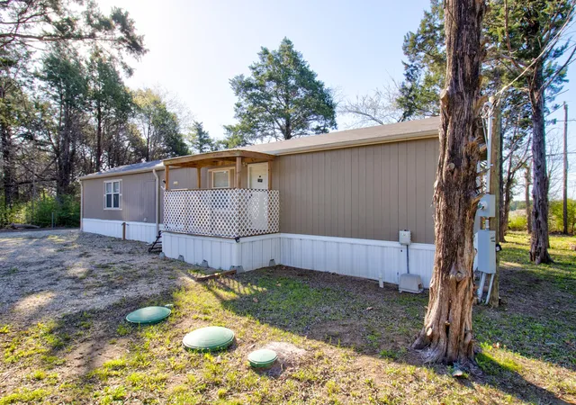 Homes for sale in Gordonville, TX | 775 Whitaker Cir, Gordonville, TX 76245 | MLS# 21212190