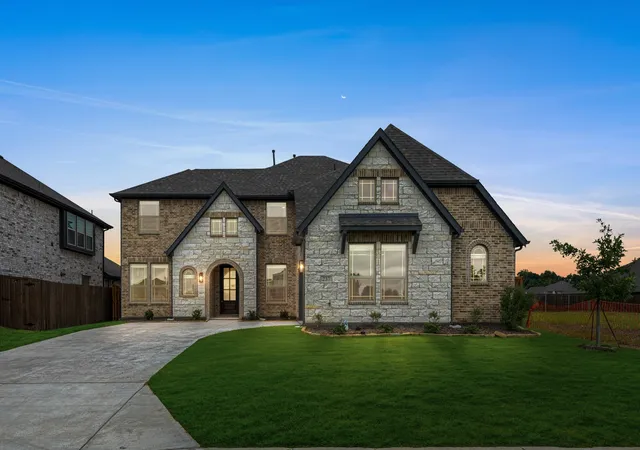 Photo 2 of Single family home for sale at 237 Sweetwater Dr, Commerce, TX 75428 | MLS# 21214331 | Listing updated on 2026-08-20