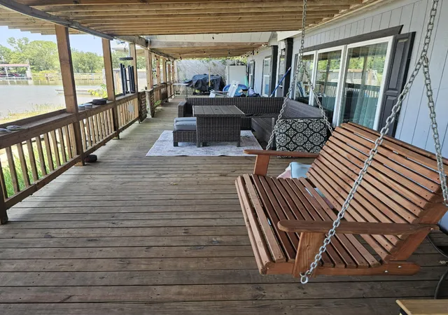 Photo 4 of Manufactured home for sale at 140 Meadow Pond Ct, Runaway Bay, TX 76426 | MLS# 21214369 | Listing updated on 2026-08-26