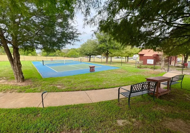 Homes for sale in Athens, TX | 7710 Shore Crest Wy, Athens, TX 75752 | MLS# 21213147