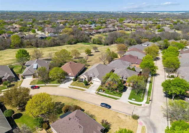 Homes for sale in Fairview, TX | 379 Southern Hills Dr, Fairview, TX 75069 | MLS# 21213320