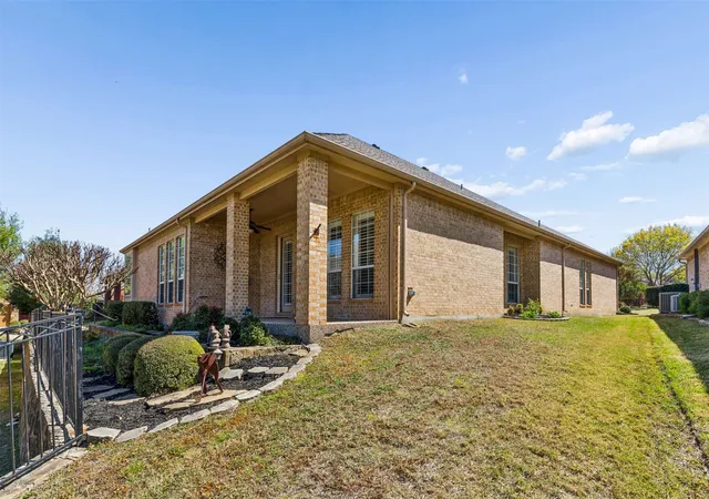 Homes for sale in Fairview, TX | 379 Southern Hills Dr, Fairview, TX 75069 | MLS# 21213320