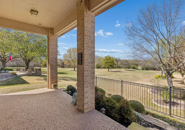 Homes for sale in Fairview, TX | 379 Southern Hills Dr, Fairview, TX 75069 | MLS# 21213320