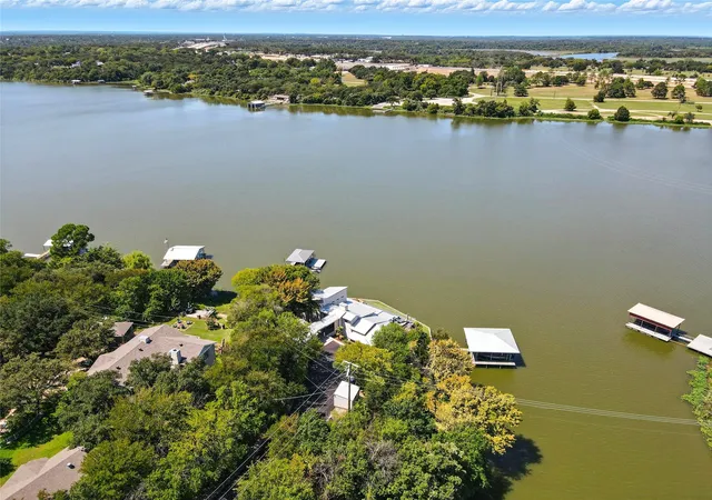 Photo 3 of Sale Pending at 4220 Rench Rd, Fort Worth, TX 76135 | MLS# 21213365 | Listing updated on 2026-09-23