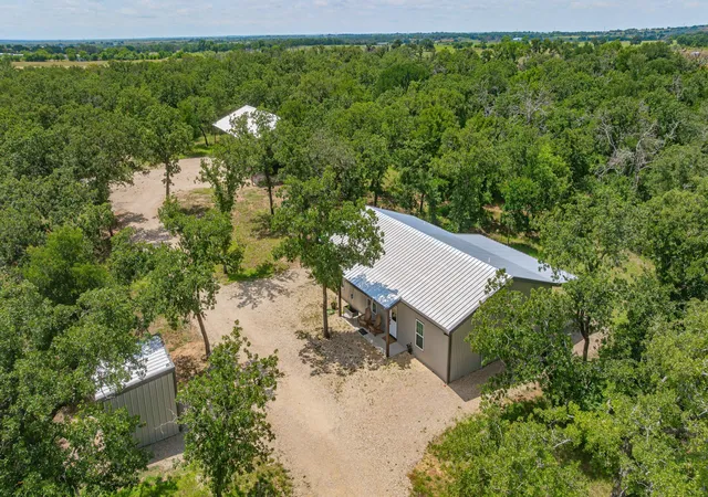 Photo 1 of Single family home for sale at 1375 County Road 253, Stephenville, TX 76401 | MLS# 21214468 | Listing updated on 2026-09-25