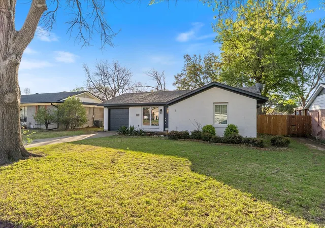 Photo 2 of Sale Pending at 1110 Tosch Ln, Mesquite, TX 75149 | MLS# 21214440 | Listing updated on 2026-10-02