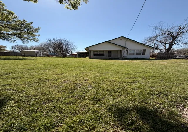Homes for sale in Meridian, TX | 200 S Cleveland, Meridian, TX 76665 | MLS# 21214684
