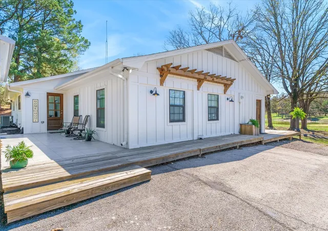 Photo 1 of Single family home for sale at 18541 Fm 17, Canton, TX 75103 | MLS# 21206558 | Listing updated on 2026-08-17