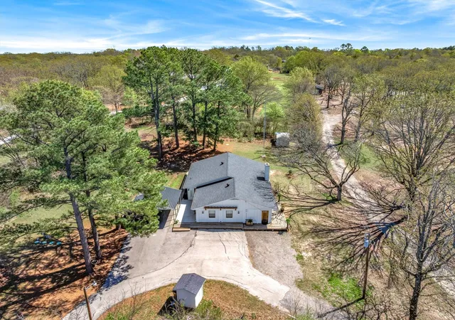 Photo 3 of Single family home for sale at 18541 Fm 17, Canton, TX 75103 | MLS# 21206558 | Listing updated on 2026-08-17