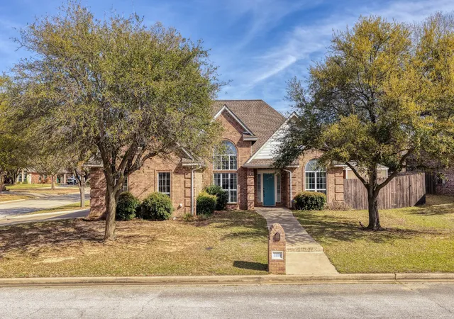 Homes for sale in Decatur, TX | 1106 Owl Dr, Decatur, TX 76234 | MLS# 21209914