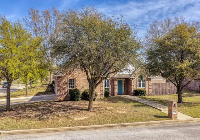 Homes for sale in Decatur, TX | 1106 Owl Dr, Decatur, TX 76234 | MLS# 21209914