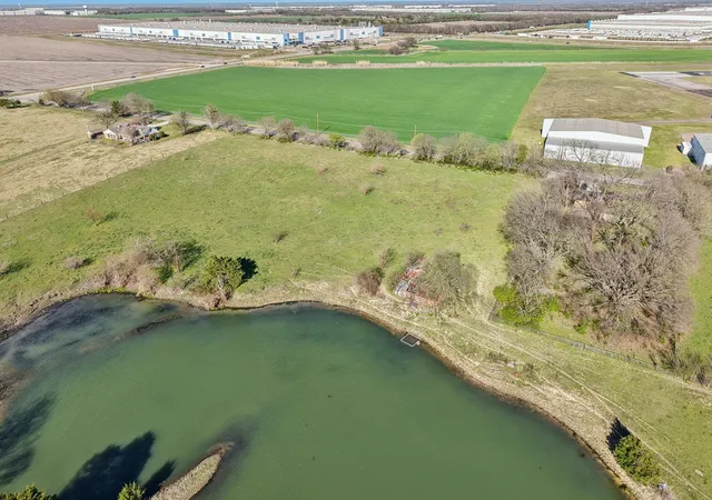 Photo 3 of Land for sale at 611 Ferris Rd, Lancaster, TX 75146 | MLS# 21212411 | Listing updated on 2026-10-07