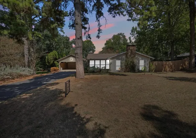 Photo 3 of Single family home for sale at 207 Grass Knoll Dr, Hideaway, TX 75771 | MLS# 21214766 | Listing updated on 2026-10-05