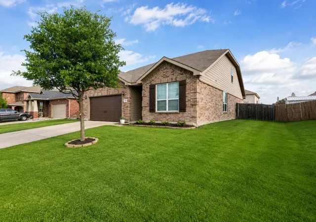 Homes for sale in Krum, TX | 1627 Kawati Wy, Krum, TX 76249 | MLS# 21210625