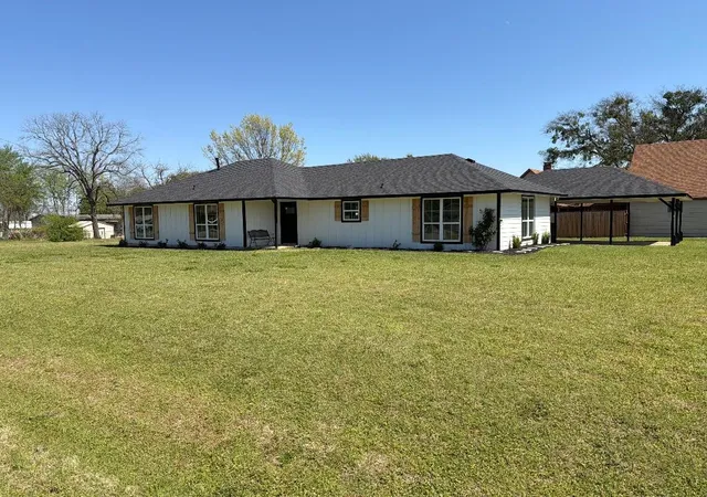 Homes for sale in Pottsboro, TX | 102 William St, Pottsboro, TX 75076 | MLS# 21214818