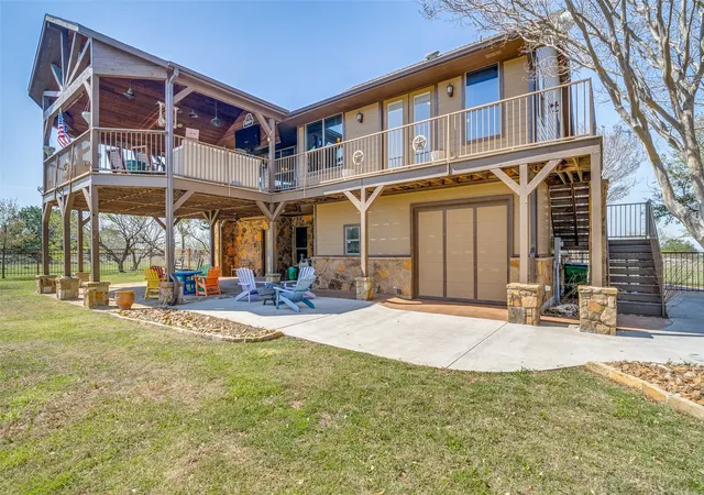 Homes for sale in Graford, TX | 45 Muirfield Ct, Graford, TX 76449 | MLS# 21214825