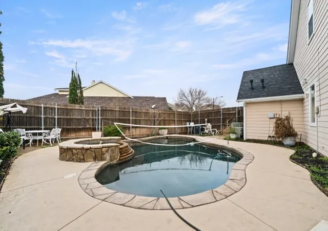 Photo 2 of Single family home for sale at 2412 Aramic Ct, Arlington, TX 76001 | MLS# 21204711 | Listing updated on 2026-08-27