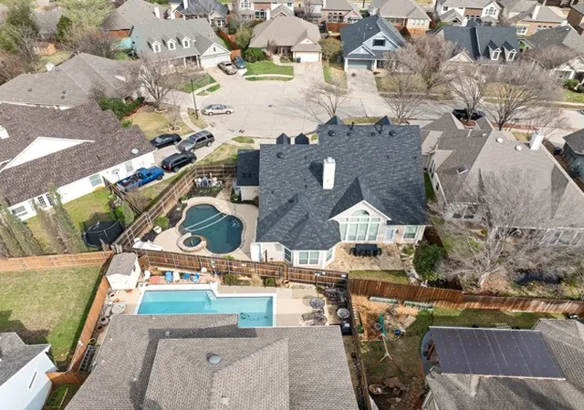Photo 3 of Single family home for sale at 2412 Aramic Ct, Arlington, TX 76001 | MLS# 21204711 | Listing updated on 2026-08-27