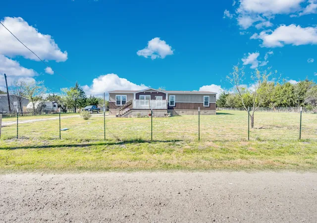 Photo 3 of Manufactured home for sale at 12032 County Road 0190 E, Rice, TX 75155 | MLS# 21214910 | Listing updated on 2026-08-31