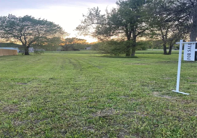 Photo 1 of Land for sale at 1108 Wright St, Greenville, TX 75401 | MLS# 21215083 | Listing updated on 2026-08-18