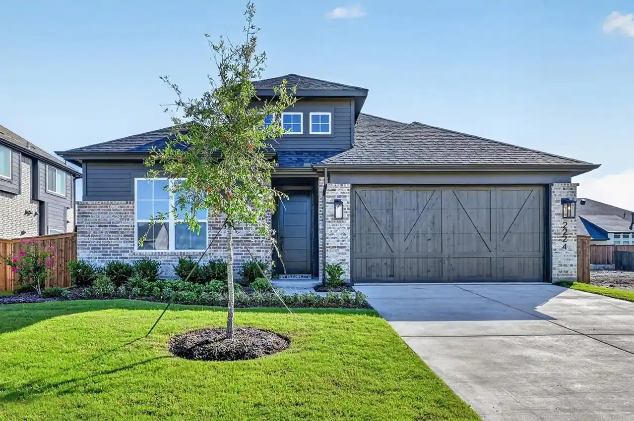 Photo 1 of Sale Pending at 2224 Grillo Ln, Rockwall, TX 75032 | MLS# 21215113 | Listing updated on 2026-10-28