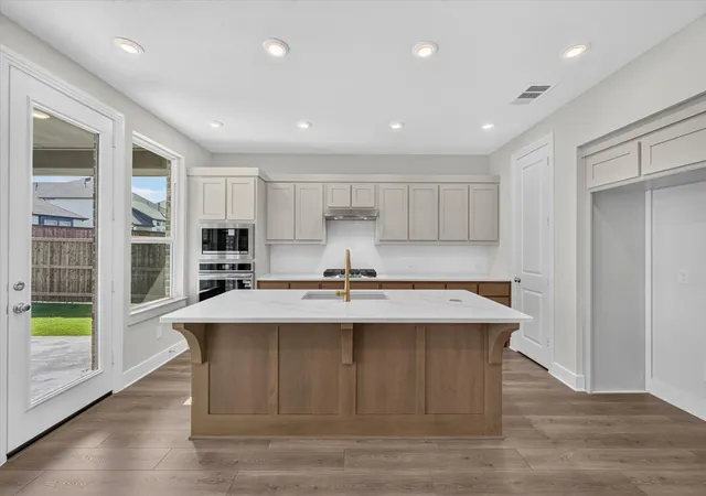 Photo 2 of Single family home for sale at 2224 Grillo Ln, Rockwall, TX 75032 | MLS# 21215113 | Listing updated on 2026-08-28