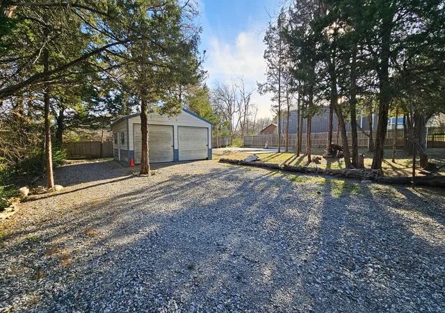 Homes for sale in Pottsboro, TX | 304 Willow Dr, Pottsboro, TX 75076 | MLS# 21215167