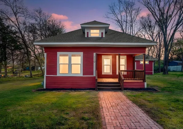 Homes for sale in Mount Vernon, TX | 110 English St, Mount Vernon, TX 75457 | MLS# 21215160