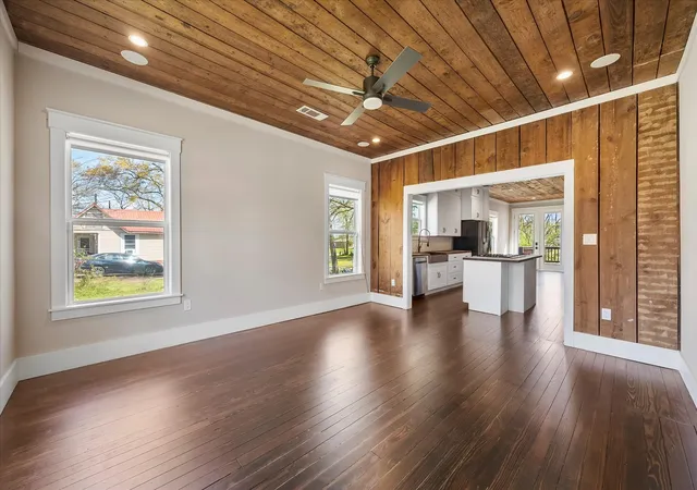 Homes for sale in Mount Vernon, TX | 110 English St, Mount Vernon, TX 75457 | MLS# 21215160