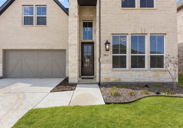 Photo 3 of Single family home for sale at 5824 Blackwell Ave, Celina, TX 75009 | MLS# 21215026 | Listing updated on 2026-08-27