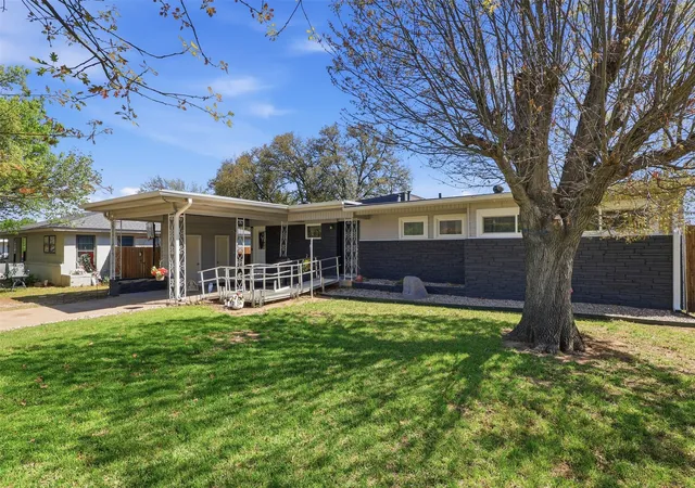 Photo 1 of Single family home for sale at 4775 Rector Ave, Fort Worth, TX 76133 | MLS# 21214956 | Listing updated on 2026-08-27