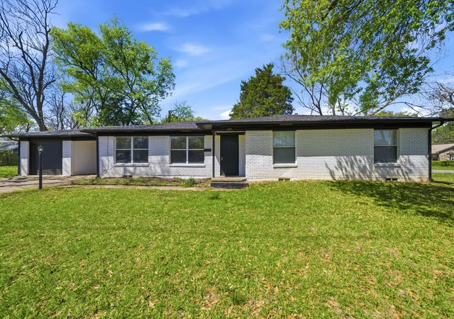 Homes for sale in Terrell, TX | 619 9th St, Terrell, TX 75160 | MLS# 21215233