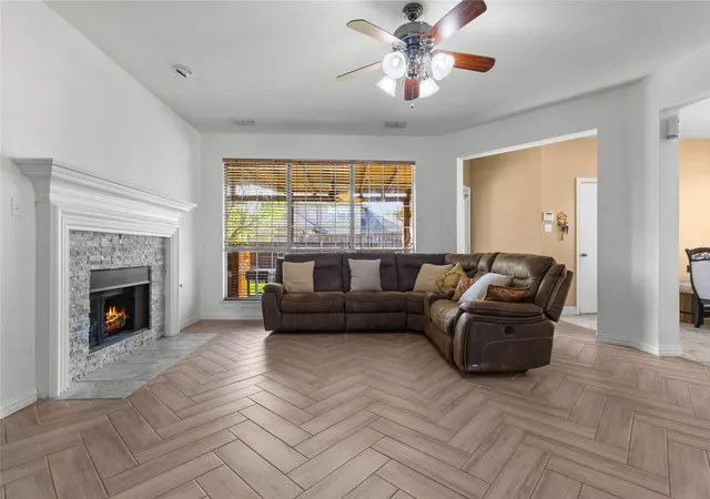 Photo 3 of Single family home for sale at 7013 Bickers Dr, Rowlett, TX 75089 | MLS# 21215310 | Listing updated on 2026-07-27