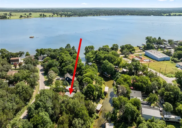 Photo 2 of Single family home for sale at 2547 Forest Park Dr, Granbury, TX 76048 | MLS# 21215424 | Listing updated on 2026-08-12