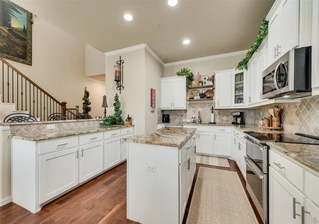 Homes for sale in Burleson, TX | 1217 Summerset Ln, Burleson, TX 76028 | MLS# 21215320
