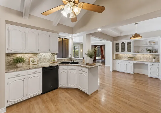 Photo 3 of Single family home for sale at 42 Santa Rosa Cir, Wylie, TX 75098 | MLS# 21215603 | Listing updated on 2026-08-23