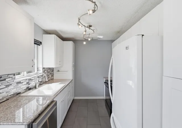 Homes for sale in Denton, TX | 3228 Hummingbird Ln, Denton, TX 76209 | MLS# 21214380