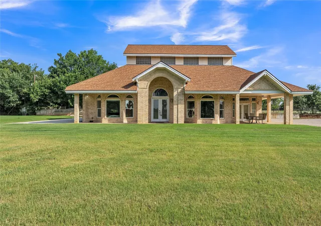Photo 1 of Single family home for sale at 9805 Eldorado Dr, Burleson, TX 76028 | MLS# 21211453 | Listing updated on 2026-08-22