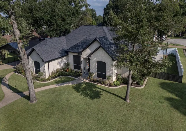 Homes for sale in Bullard, TX | 106 Graham Ln, Bullard, TX 75757 | MLS# 21215722