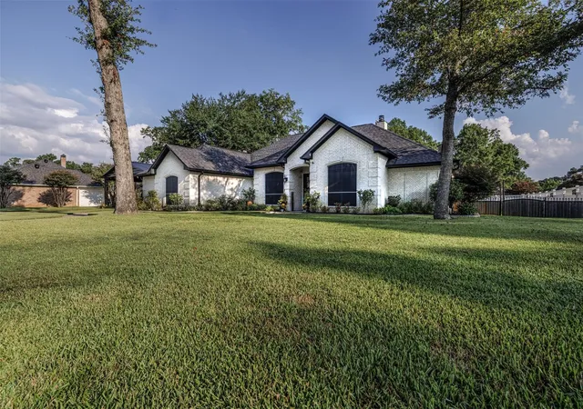 Homes for sale in Bullard, TX | 106 Graham Ln, Bullard, TX 75757 | MLS# 21215722