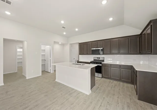 Photo 3 of Single family home for sale at 328 Dairy Wy, Midlothian, TX 76065 | MLS# 21215895 | Listing updated on 2026-10-01