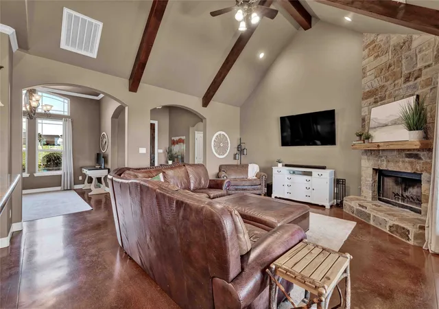 Photo 3 of Single family home for sale at 10301 Los Rios Dr, Fort Worth, TX 76179 | MLS# 21211157 | Listing updated on 2026-08-25